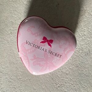 Victoria's Secret cinnamints heart shaped Tin